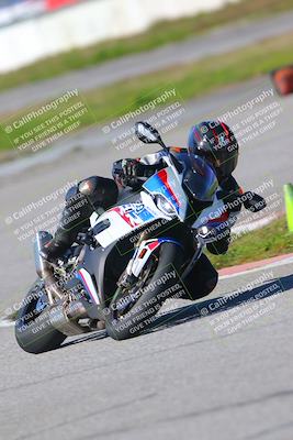 media/Jan-20-2023-Fastrack Riders (Fri) [[f2ad32aba3]]/Private/session 4 turn 6/